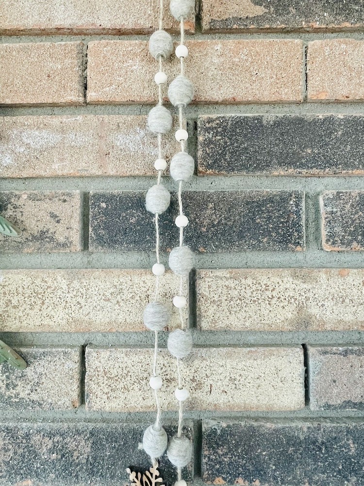 Snowflake And Tassel Garland