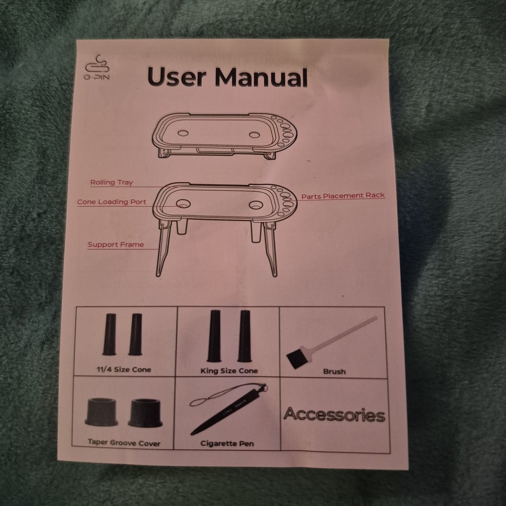 Rolling Console With Accessories 4.5 Inches Tall