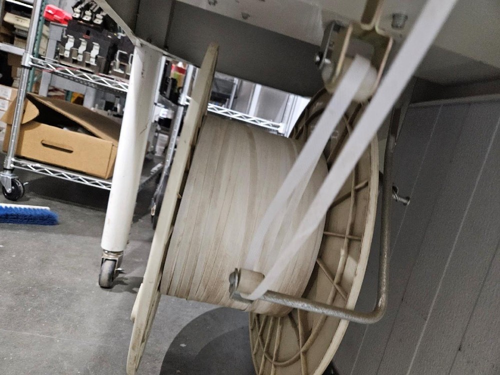 STRAPACK STR-1 SEMI-AUTOMATIC STRAPPING MACHINE BINDING STANDARD ON WHEELS