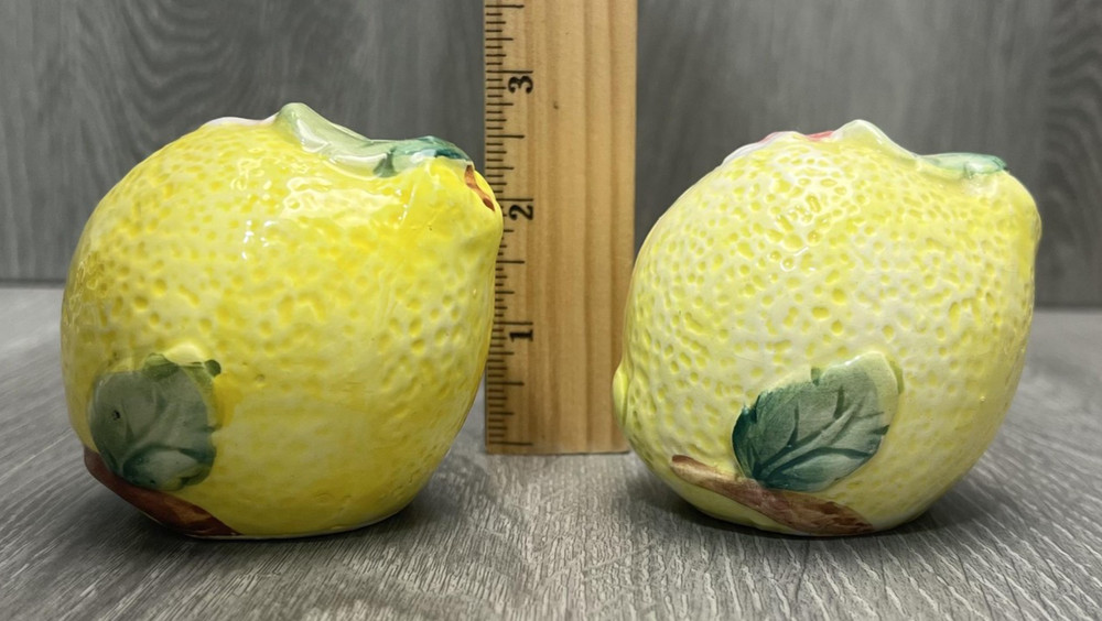 Ceramic Lemon Salt And Pepper Shakers Pair Yellow Fruit Kitchen Table Decor