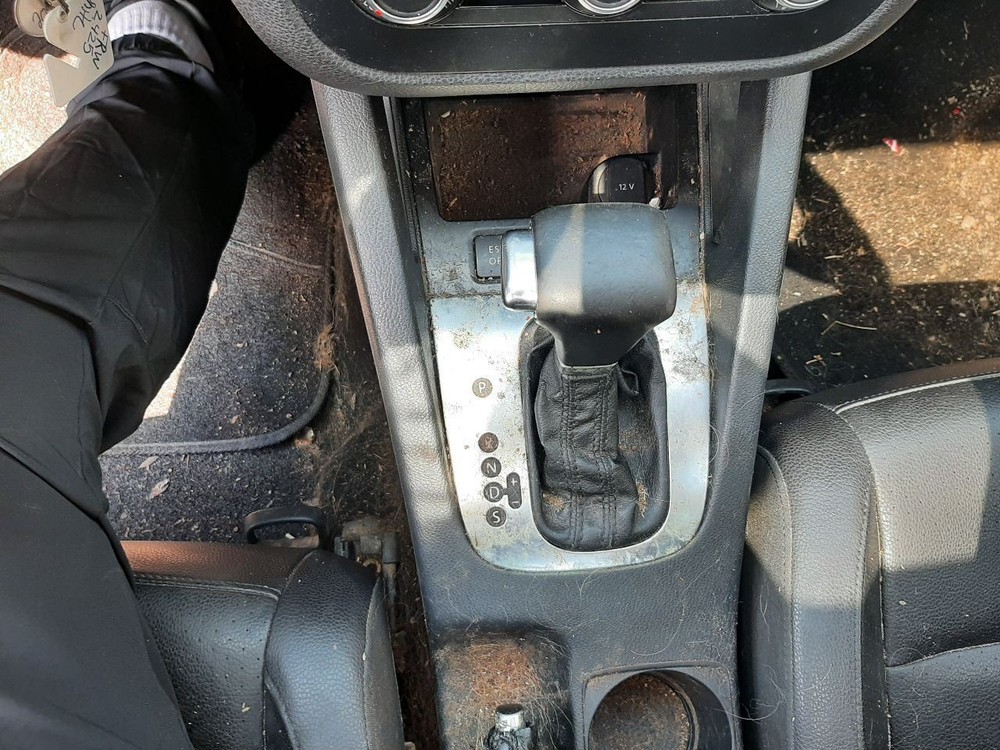 JETTA 2010 Headrest 1042989