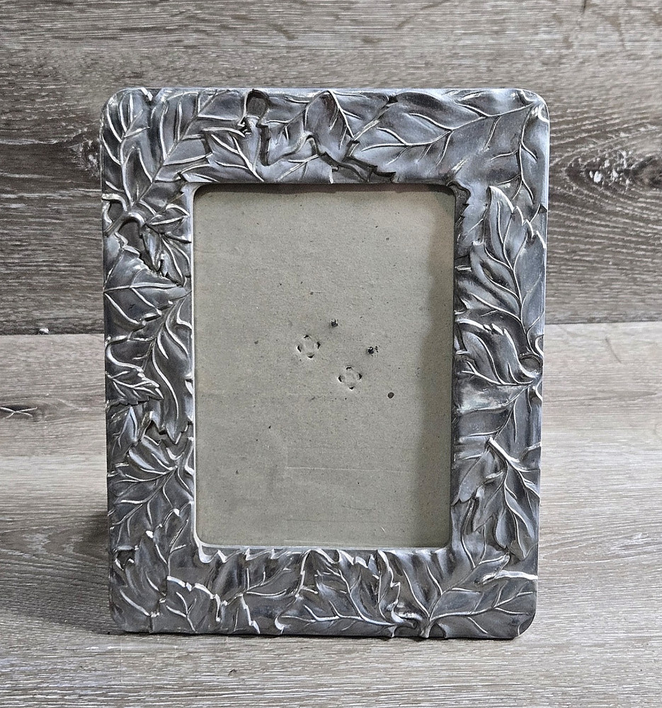 Vintage Silver Pewter Leaf Border Picture Frame Embossed Foliage Design 10" Fall