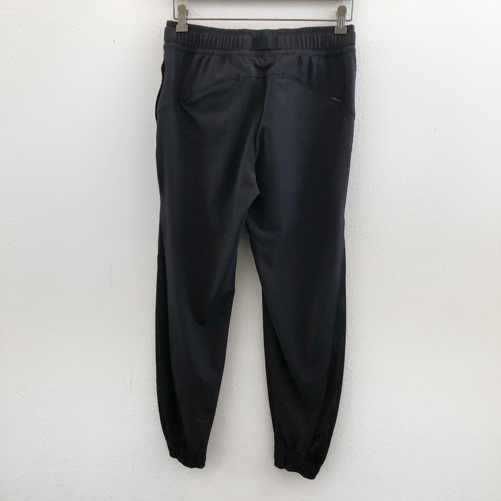 ATHLETA Quest Jogger Size 6