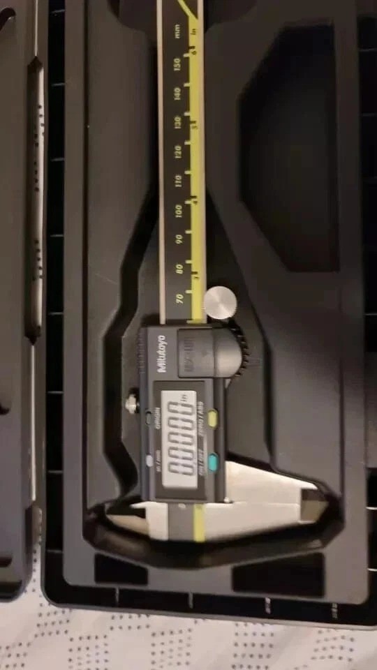 Mitutoyo Digimatic 0-6 inch Digital Vernier Caliper