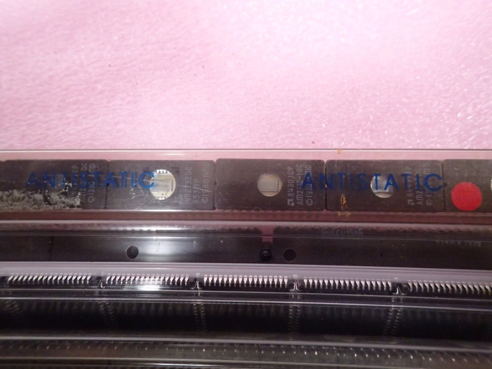 4 LBS ASSORTED INTEGRATED CIRCUITS / IC'S VARIOUS MANUFACTURERS