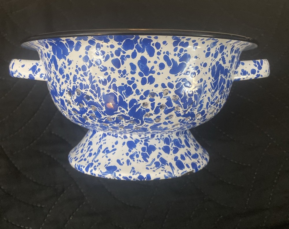 Enamelware Metal Colander Strainer Mottled Speckled Blue & White 8”