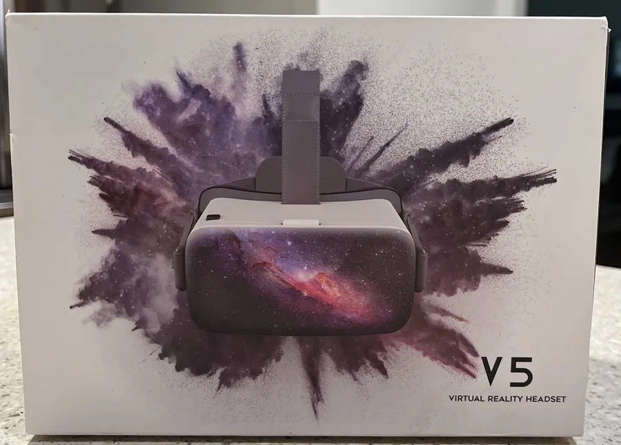 DESTEK V5 VR Headset with Bluetooth Controller