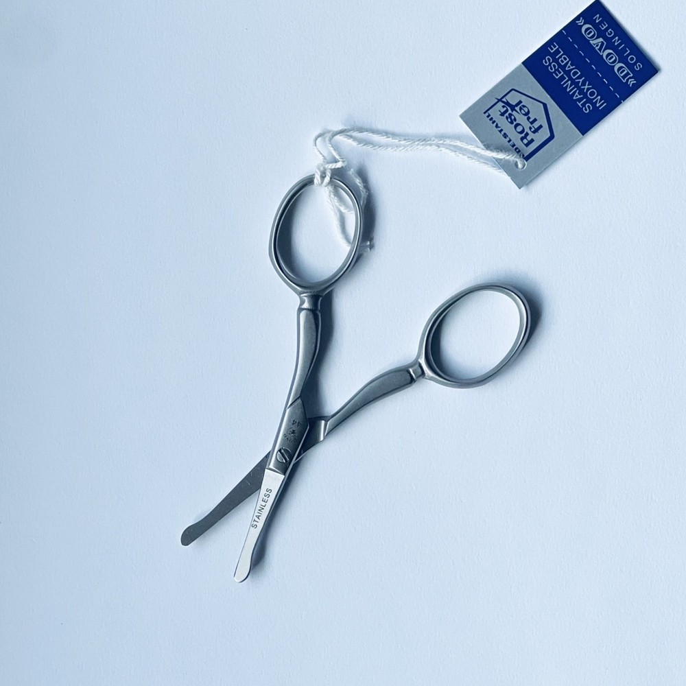 DISCONTINUED DOVO 4" Lace Scissors