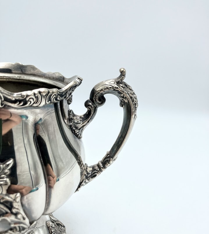 Silver Plate Handled Sugar 'Christopher Wren' by Wallace Silver Co. -A31543