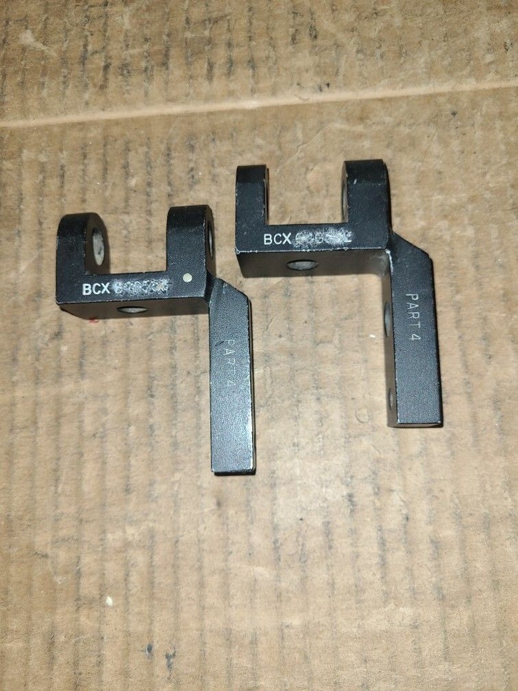 (2) Unknown Machined Parts 0T2500-230