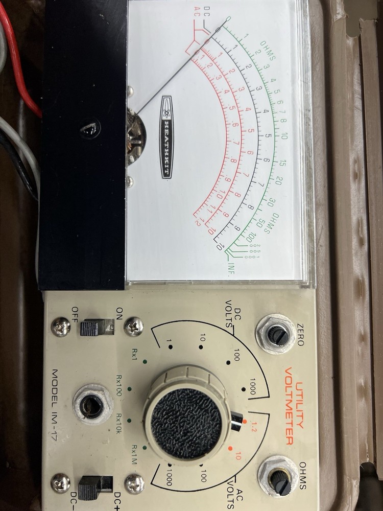 Vintage Heathkit Utility Solid State Voltmeter Model IM-17 in Original Case