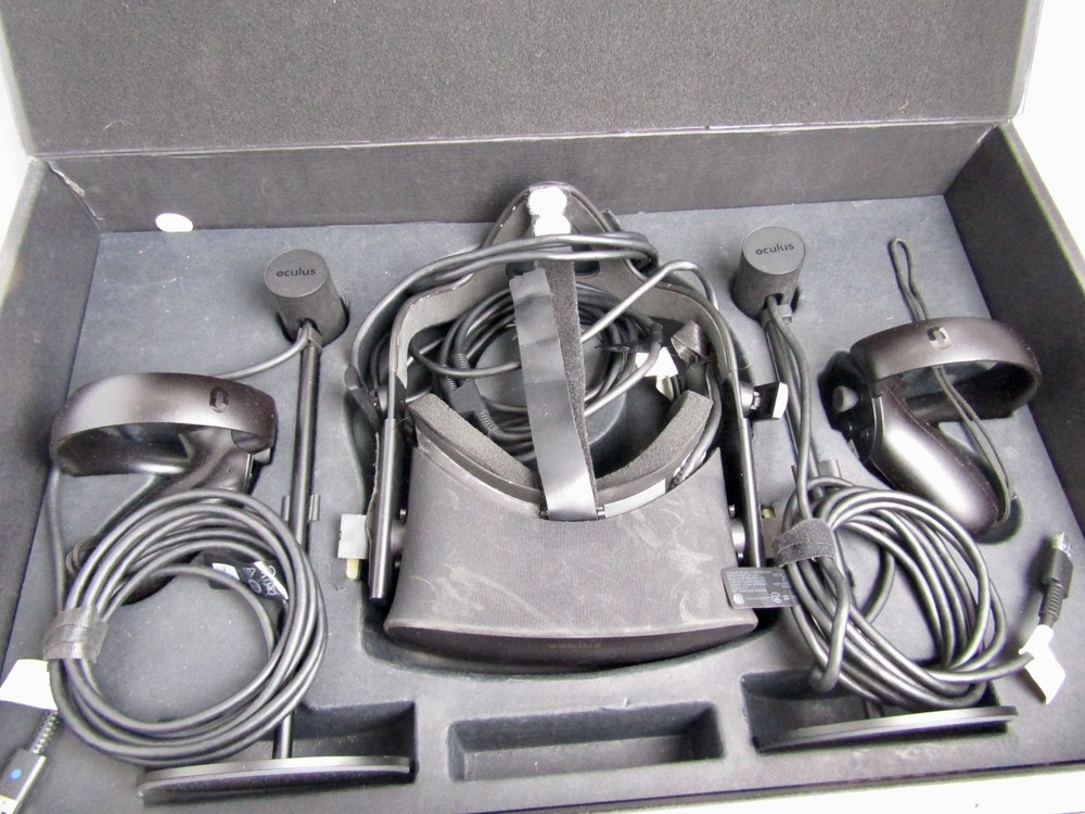 Oculus Rift Virtual Reality Headset with Sensor and Accessories - Not Tested !