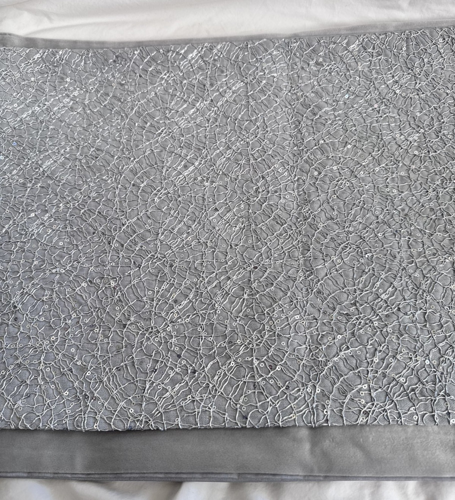 iDesign Set of 2 Table Runner 1 Solid Velvet Runner & 1 Deco Metallic Runner NIP