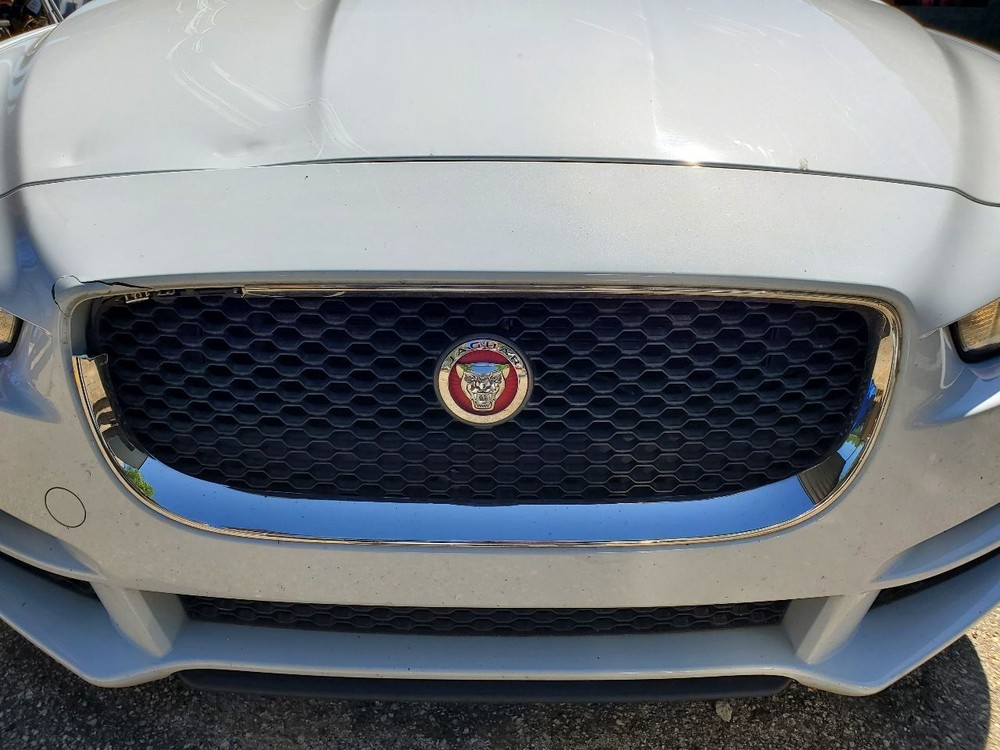 2017 Jaguar XE OEM Jack With Tools