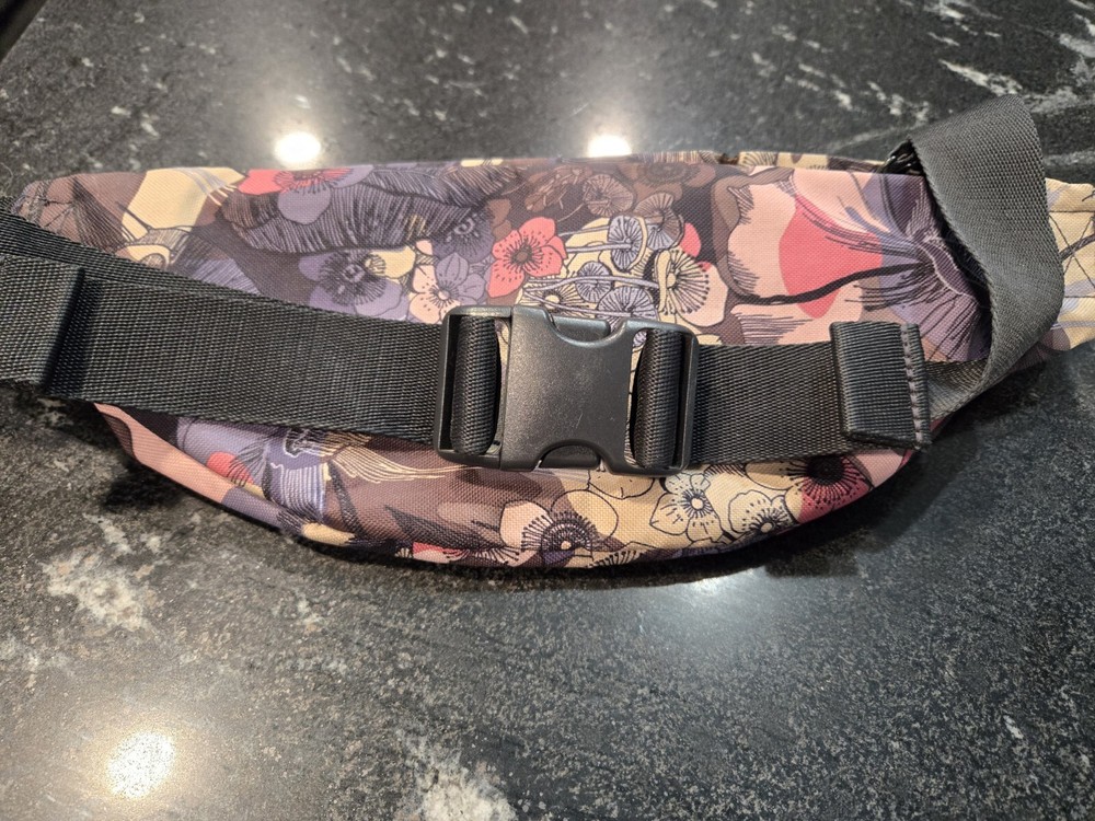 Nike Mushroom Waistpack Minor Damage Please Read Description