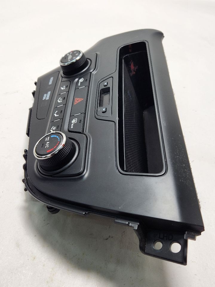 Used A/C Selector Switch fits: 2011 Kia Optima LX manual temperature control Gra