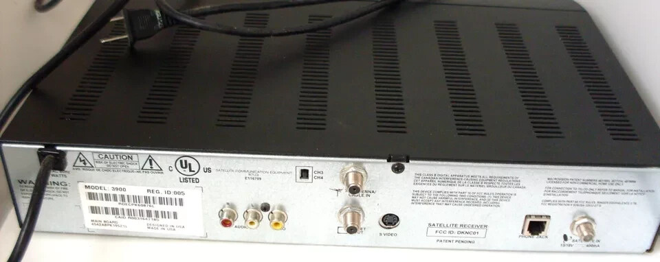 Dish Echostar Model 3900 Receiver DV3 MPEG2 **no smart card**