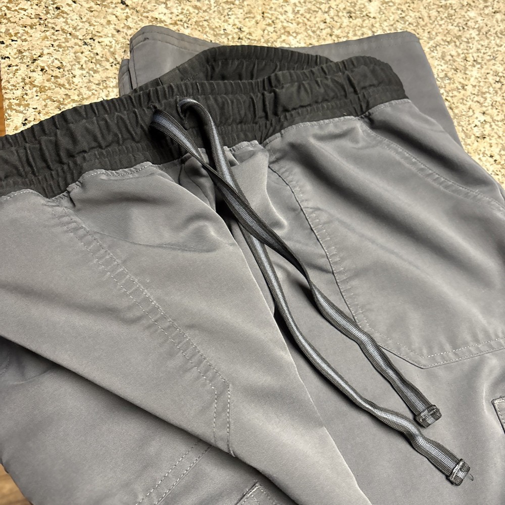 Women’s Gray And Black Scrub Set