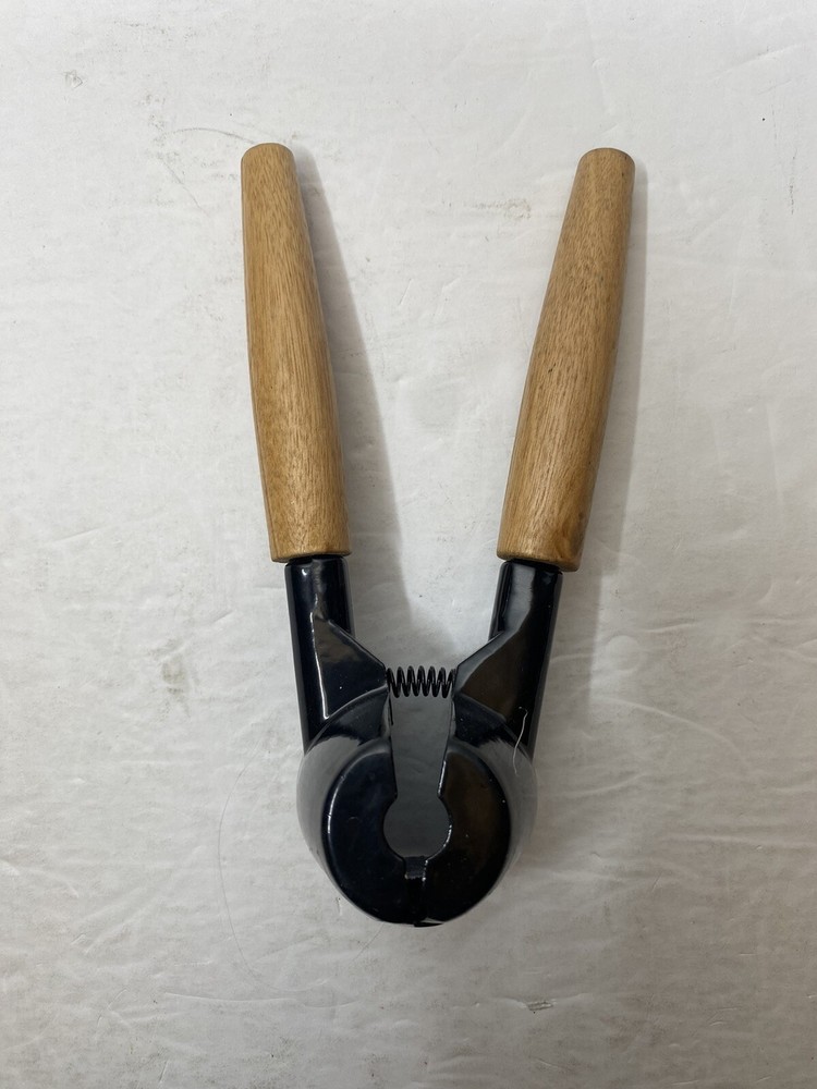 Super Nut Cracker W/ Wooden Handle