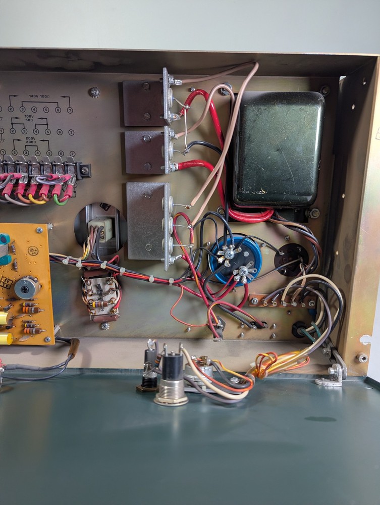 Vintage ALTEC 1590C Solid State Amplifier ,Crack sound (Read)