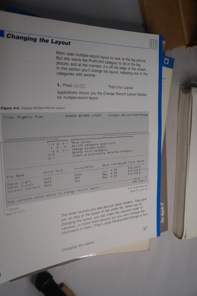 Apple II/IIe/IIc AppleWorks Software Lot Discs Manuals Reference User