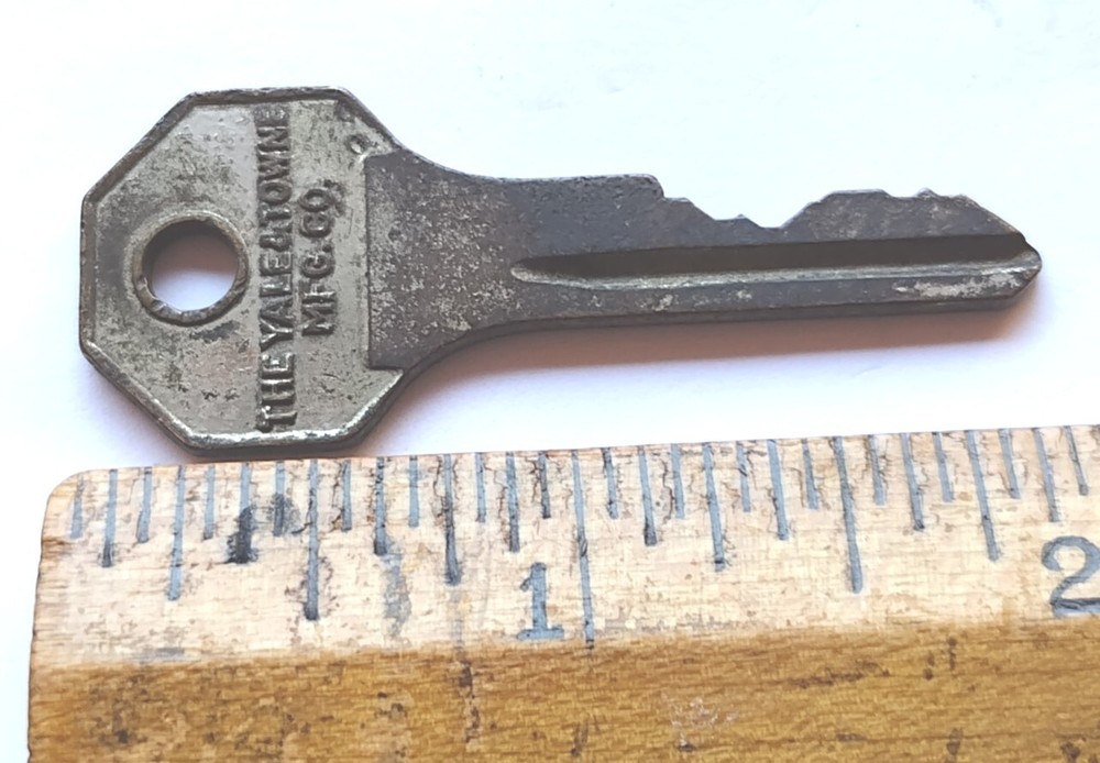 Vintage Key YALE JUNIOR Appx 1-7/8" Replacement Locks Steampunk