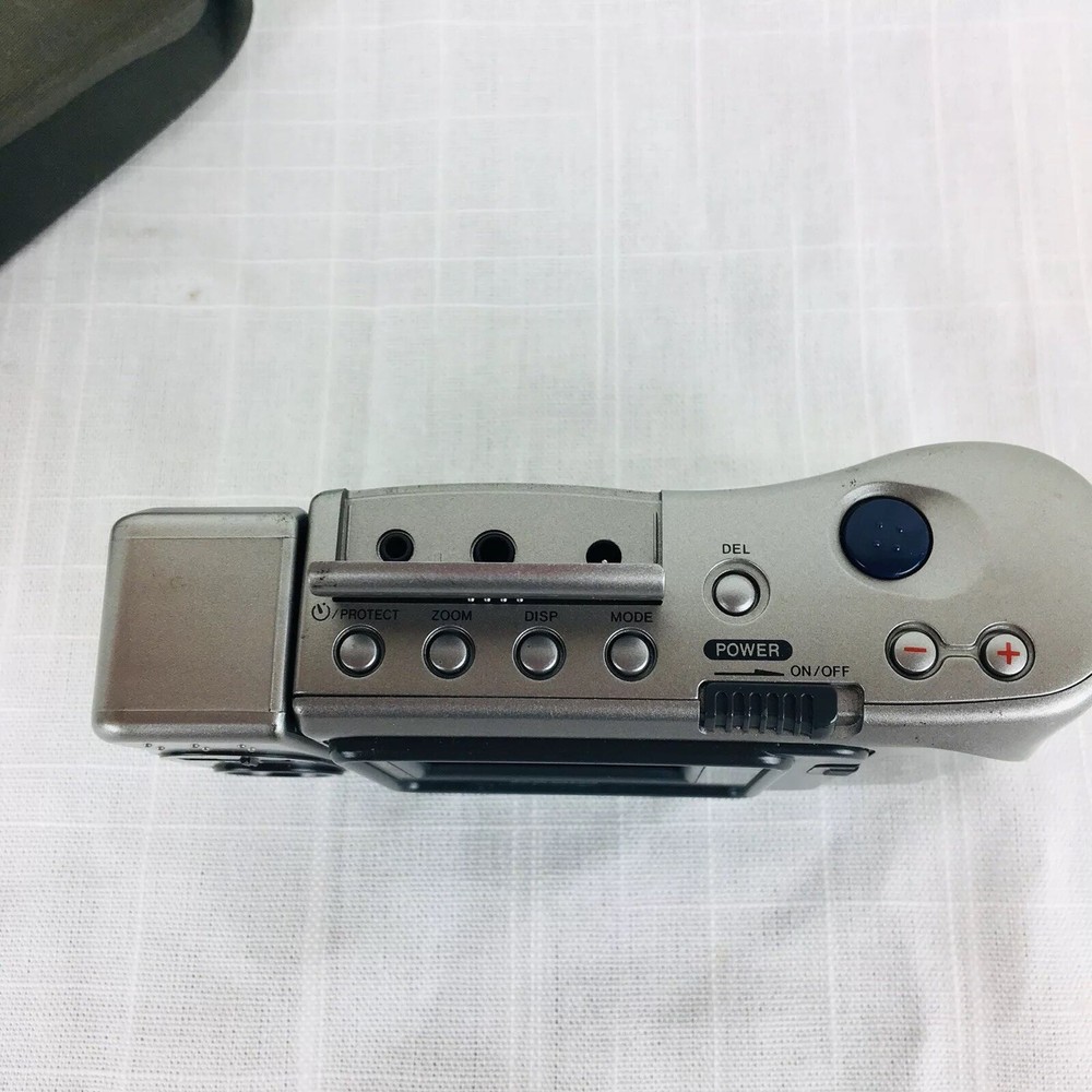 Casio QV-11 Vintage Digital Camera WORKING TESTED