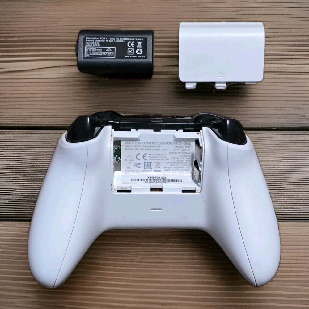 Microsoft Xbox Series S 512GB Console Gaming System Bundle (Tested/Working)