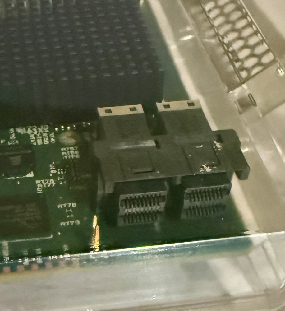 LSI SAS9300-8I Controller Card
