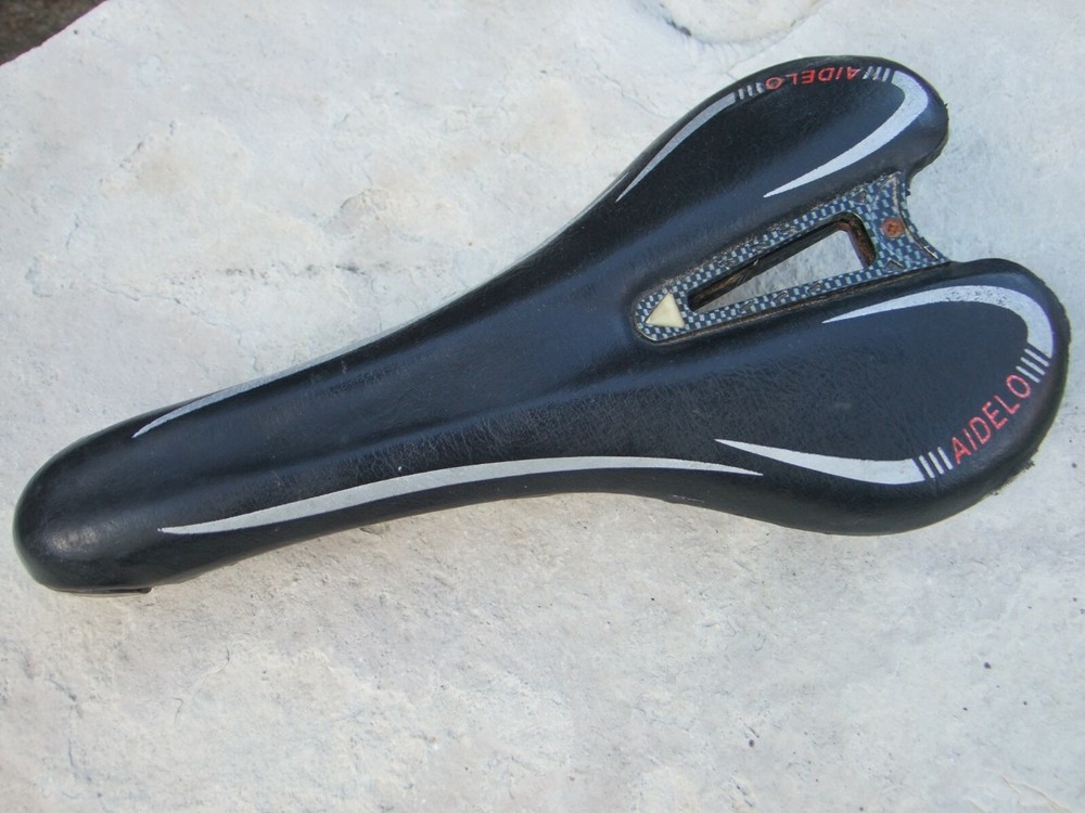 AIDELO Padded Road Bicycle Seat/Saddle, Black Polyurethane Foam 11" Long