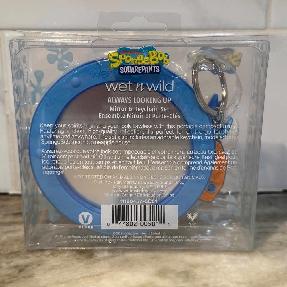 Wet n Wild x SpongeBob SquarePants Compact Mirror & Pineapple Keychain Set NEW