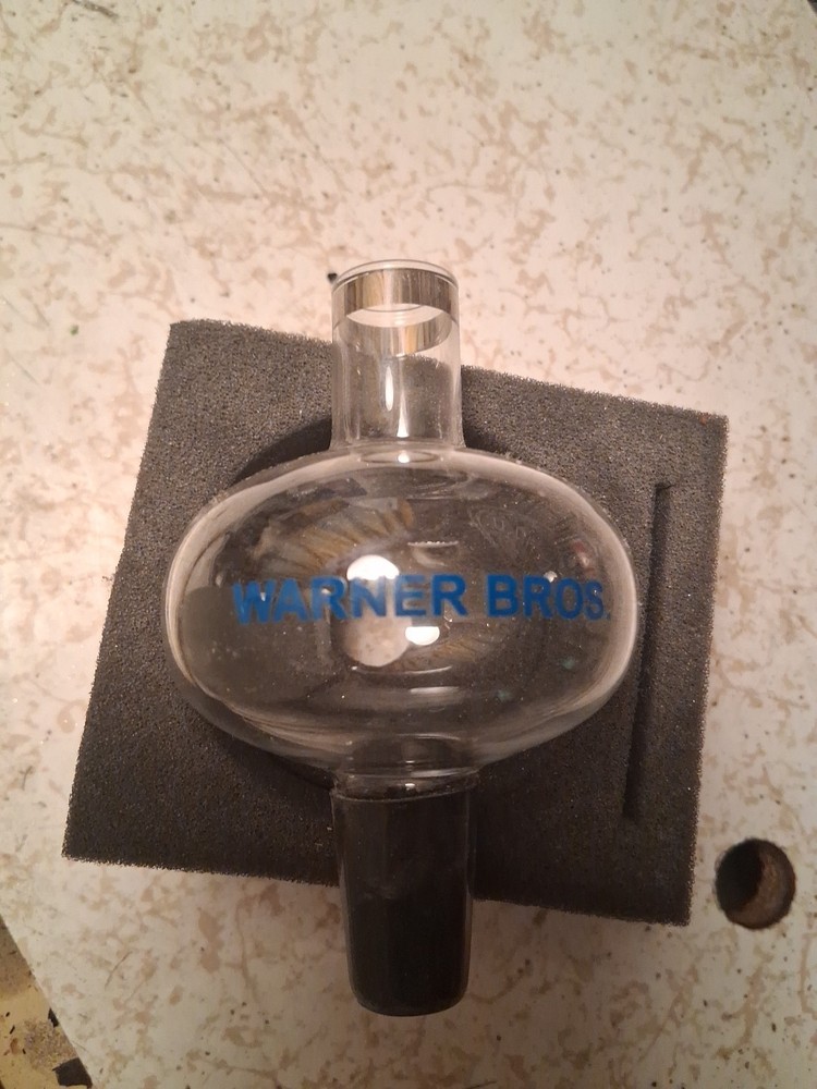 Authentic RARE Warner Bros. Glass Wine Aerator