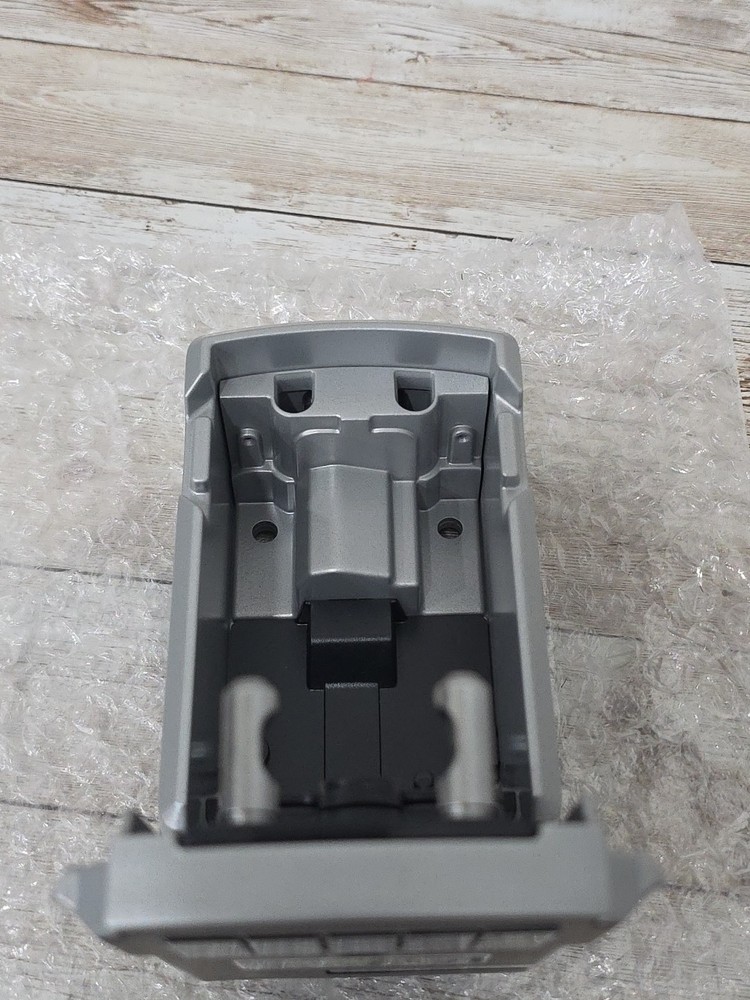 Master Lock 5441EC Bluetooth Wall Mount Lock Box ⚠️ Used NO USER MANUAL ⚠️