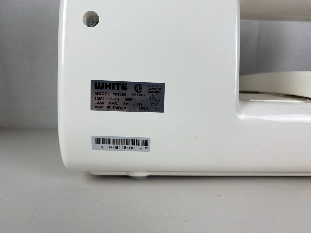White W3300 Computerized Sewing Embroidery Machine