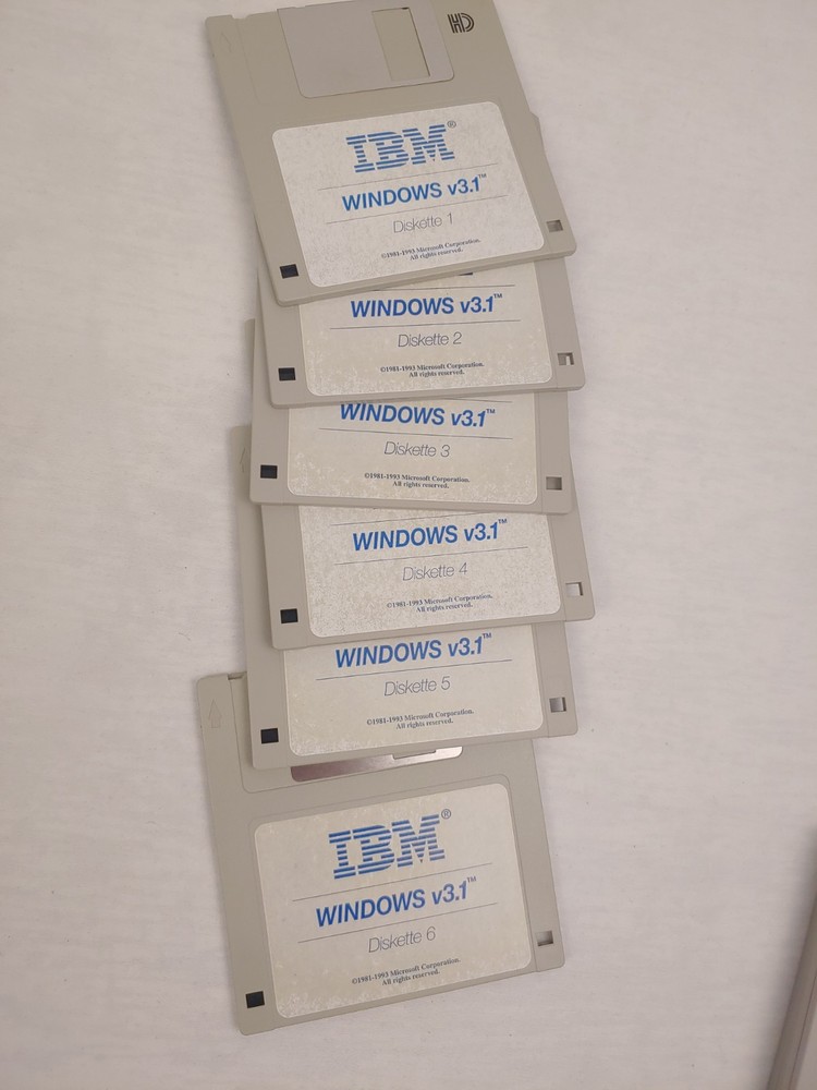 IBM branded Microsoft Windows 3.1 & PC DOS 6.1 Floppy Discs 3.5" OEM