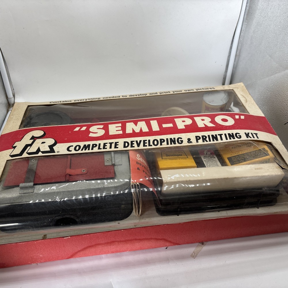 Vintage FR Semi Pro Photo Developing & Printing Kit
