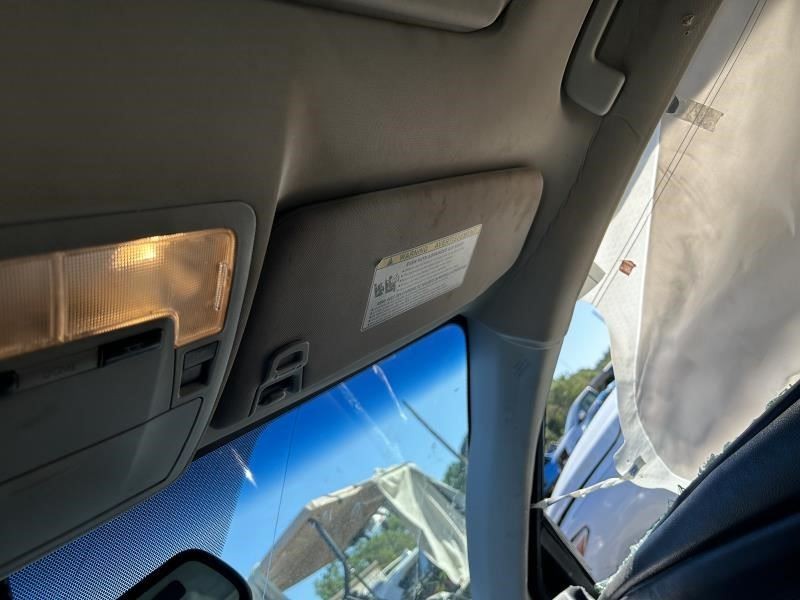 AVALON 2013 High Mounted Stop Light 104567048