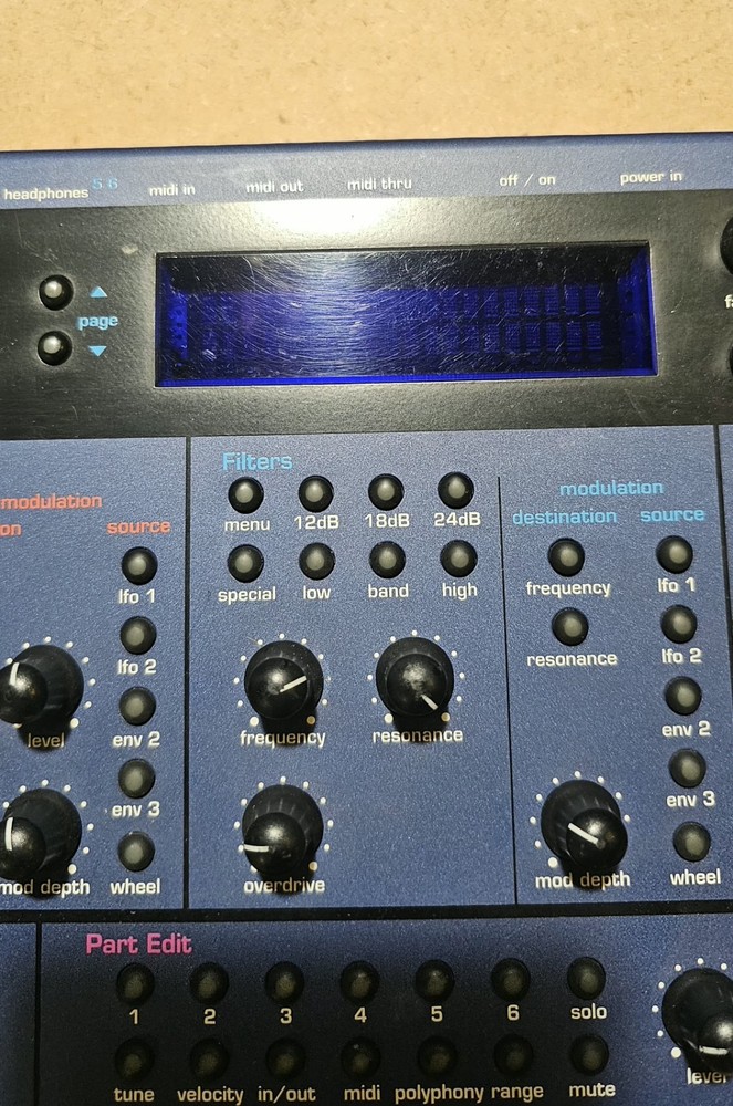 Novation Nova Polyphonic Synthesizer w/ Analogue Sound Modelling -Untested-