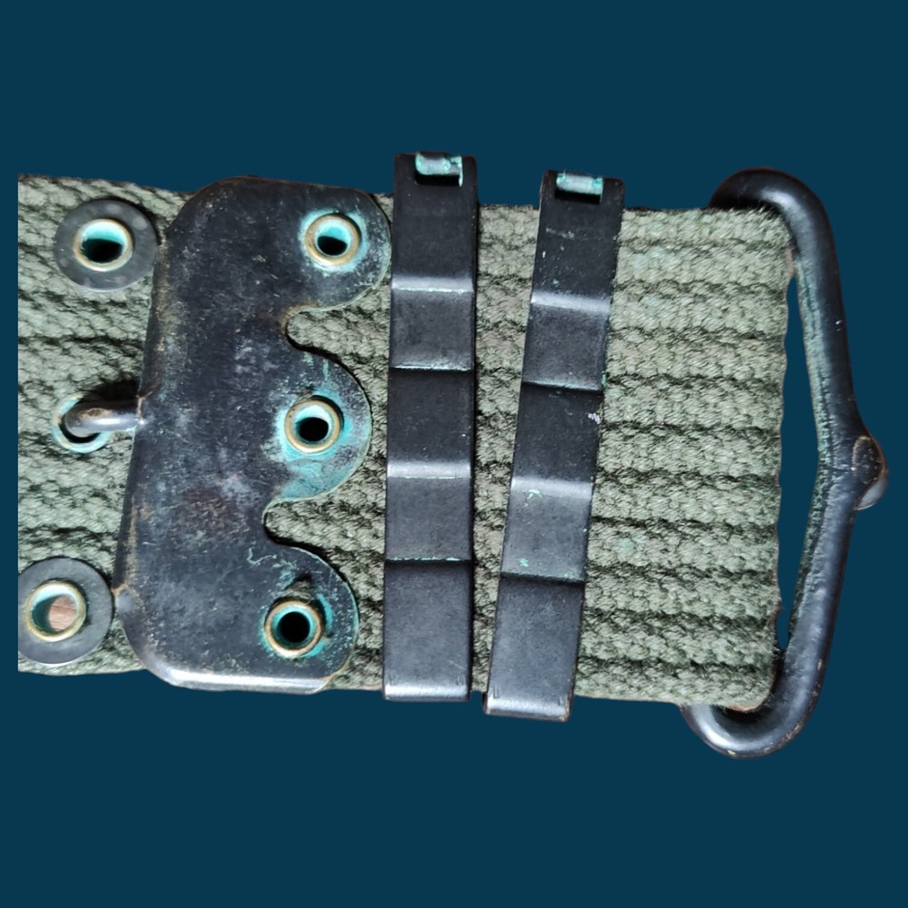 VINTAGE MILITARY WEBB BELT SIZE M ADJUSTABLE 40"