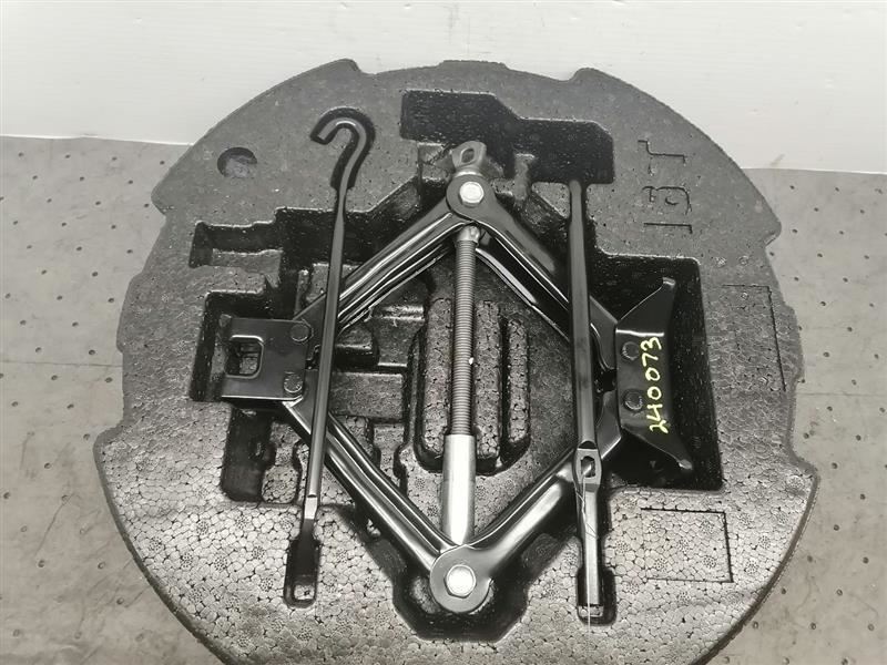 Jack and Tool Set Fits 2014 Sonata