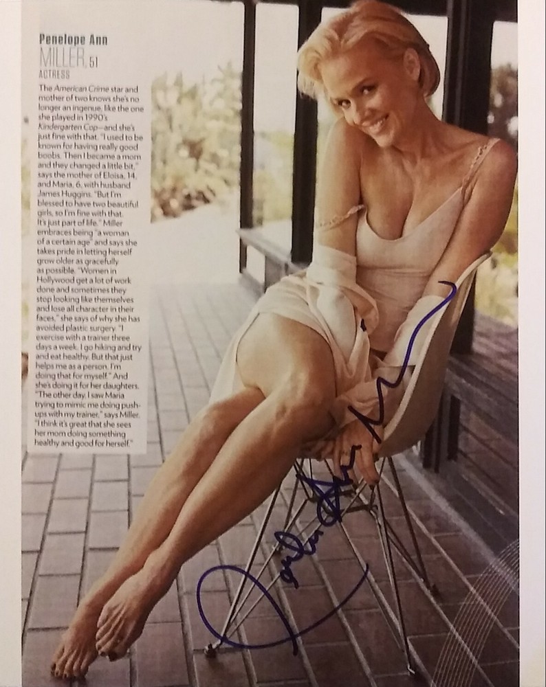 Penelope Ann Miller signed 8x10