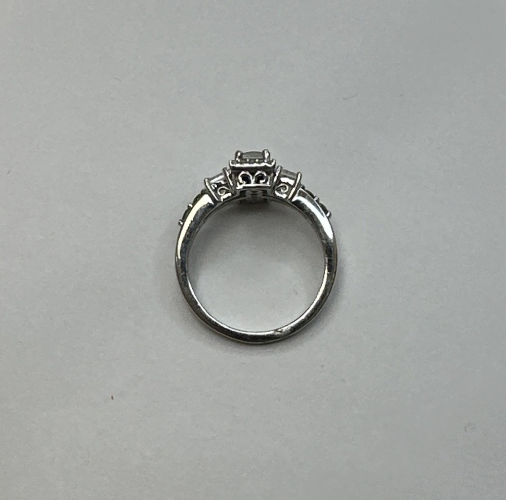 925 Sterling Silver Emerald Stones Ring