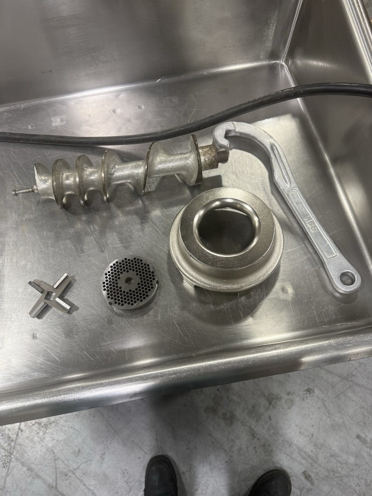 Biro 548 Commercial meat grinder