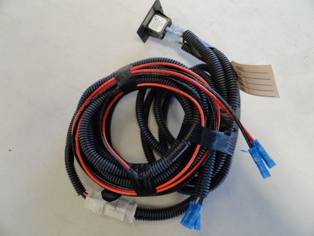 MASTERCRAFT SHOWER / SLICKBOOT SWITCH PANEL W/ WIRE HARNESS 241-01622-A BOAT