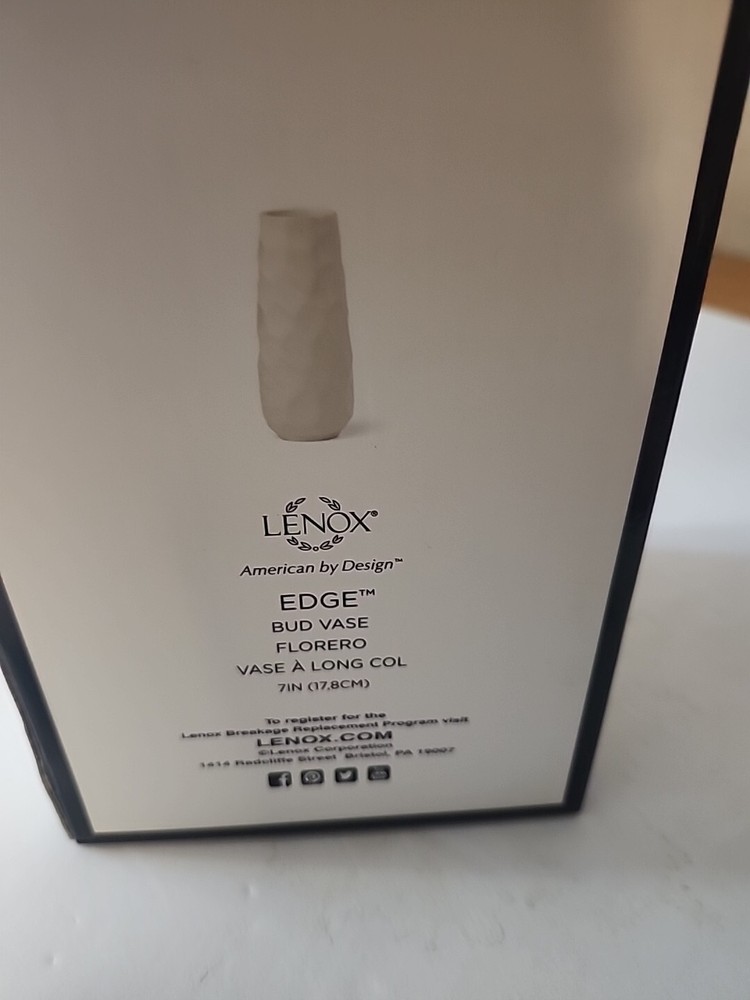 Lenox Bud Vase "Edge"