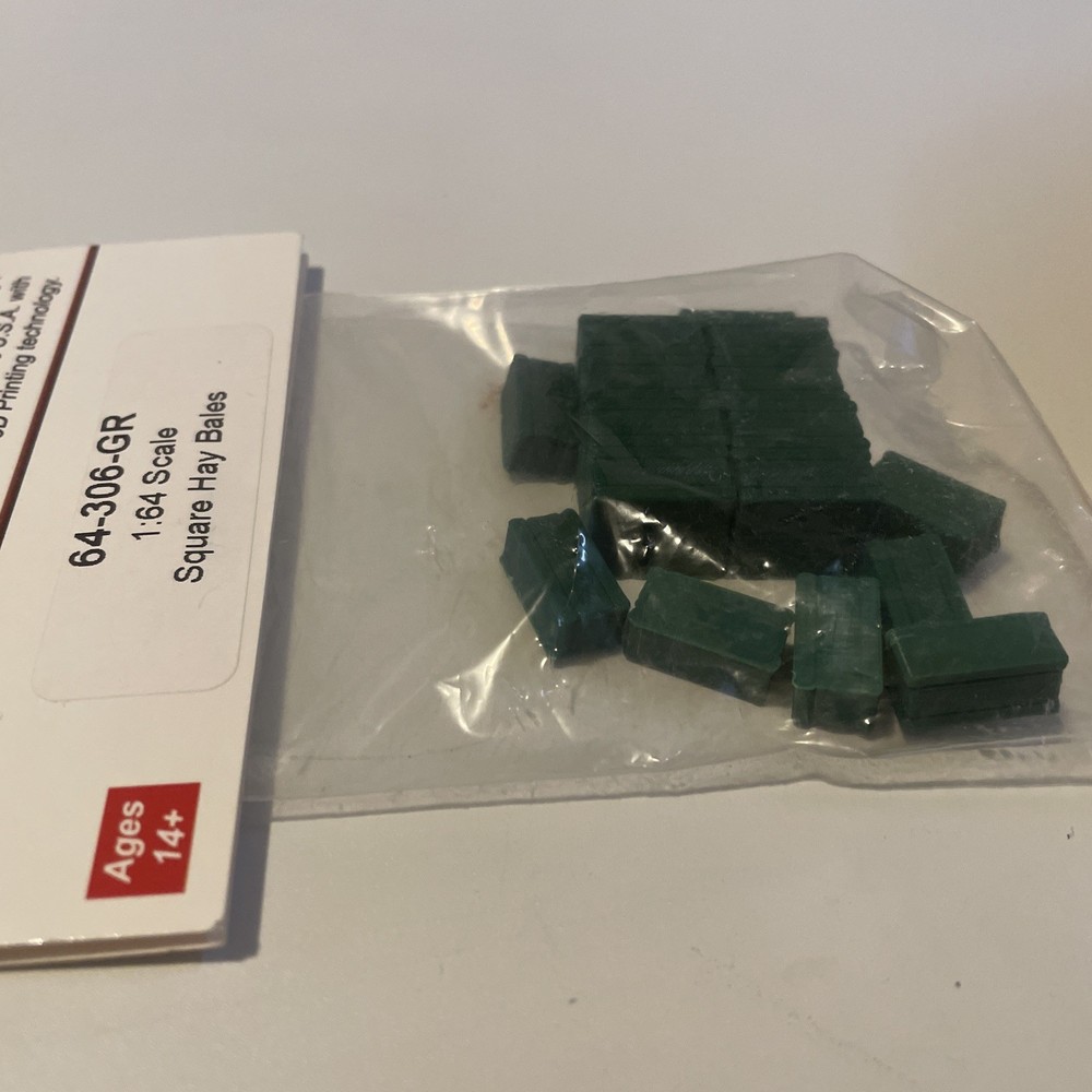 1/64 3D Printed Green Plastic Square Hay Bales
