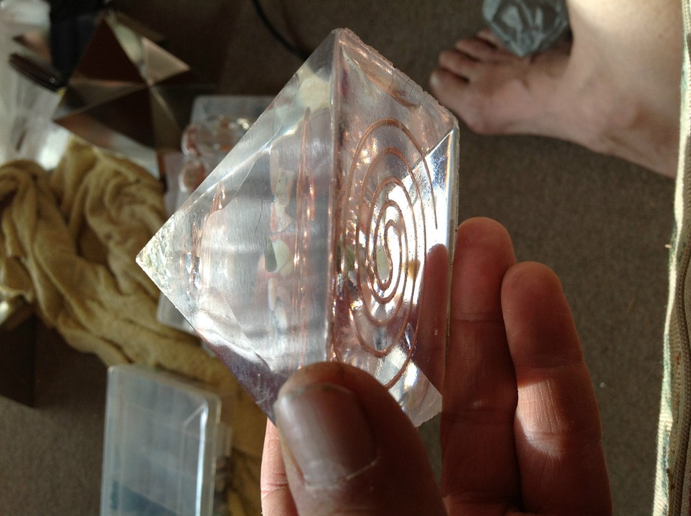 Nubian pyramid with Carnelian and Red Agate