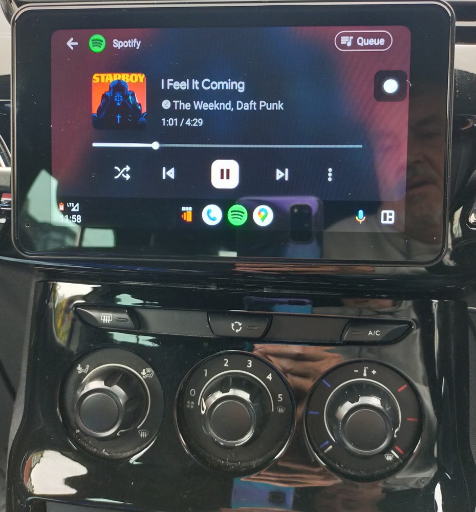 Citreon DS3 Carplay/Android Auto. Dual Bluetooth/ Night Vision Reverse Camera