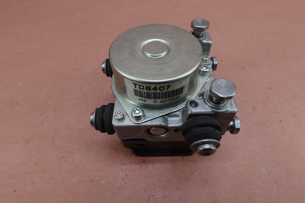 2012-2015 TRIUMPH TIGER EXPLORER ABS Brake Pump Module