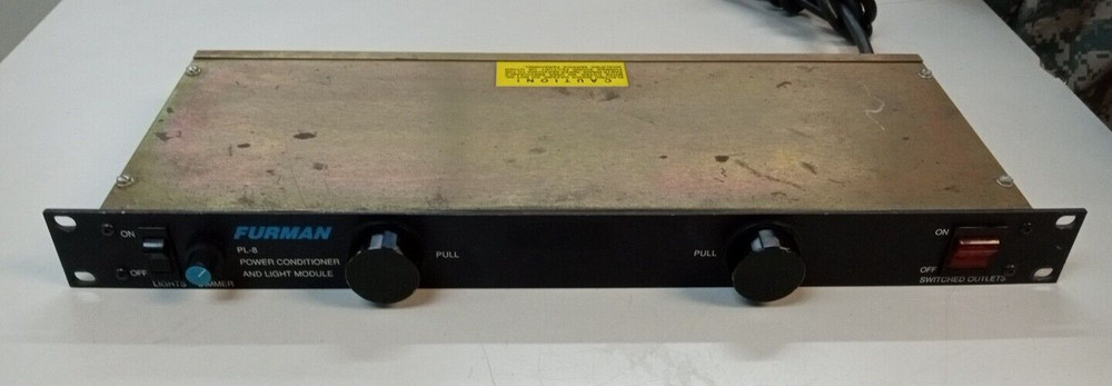 Furman PL-8 SMP Linear Filtering Power Conditioner and Light Modules
